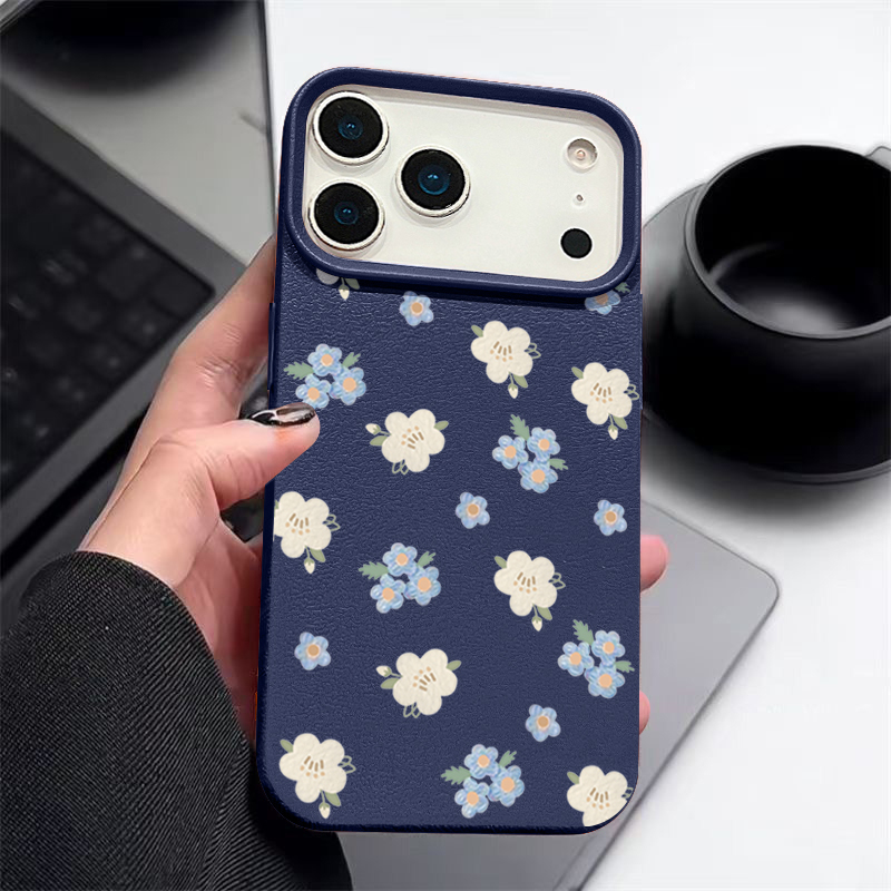 Phone Cases Leather - Etui na telefon z małymi kwiatami